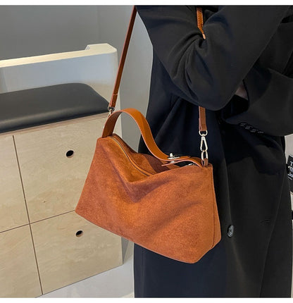 CÉLESTE SUEDE SHOULDER BAG